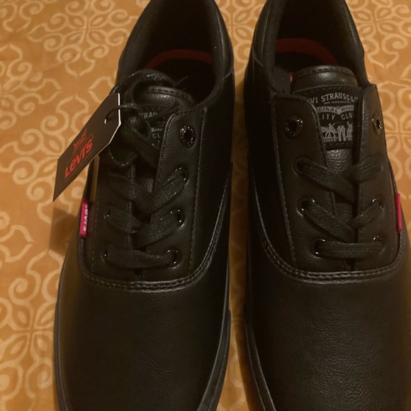 Levi’s shoes - Picture 2 of 2